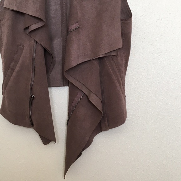 BCBG MAX AZRIA SUEDE VEST - Picture 4 of 7